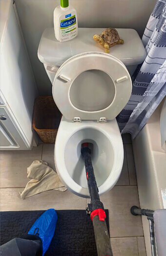 https://blockeddrainshamiltonhill.com.au/uploads/2025/07/blocked-toilet-54169.jpg