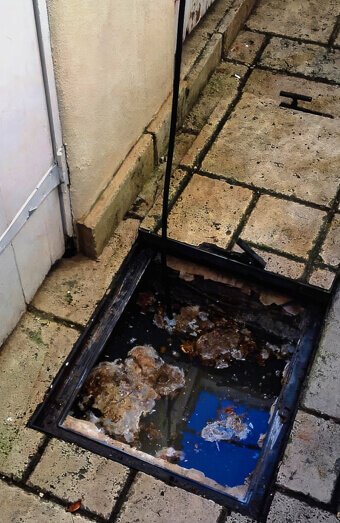 https://blockeddrainshamiltonhill.com.au/uploads/2025/07/hero-blocked-sewers-14060.jpg